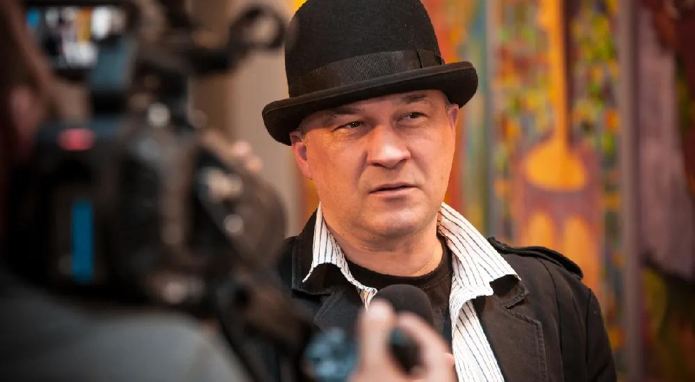 Wystawa PORTRETY I TŁA Tomasza Perlicjana  fotorelacja. - Metalm